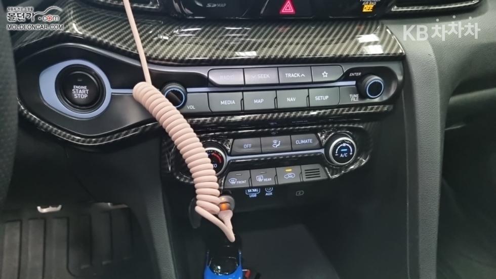 Hyundai Veloster — miniaturë 12