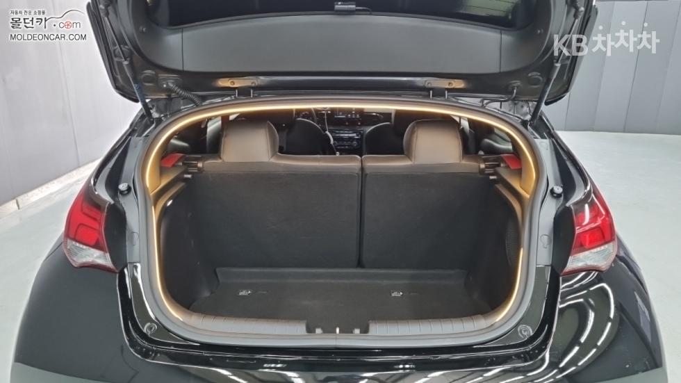 Hyundai Veloster — miniaturë 18