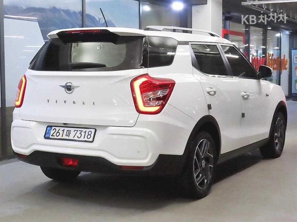 KG Mobility Tivoli A3 — фото 4