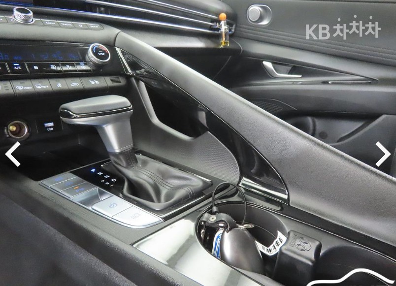 Hyundai Elantra — miniaturë 11