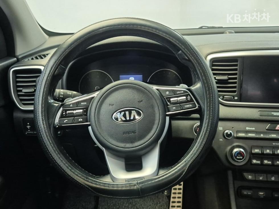 Kia Sportage LUXURY — фото 3