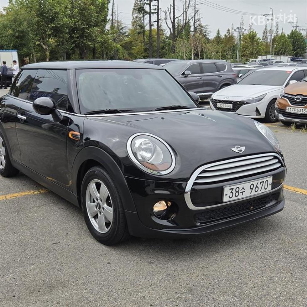 MINI — miniaturë 3