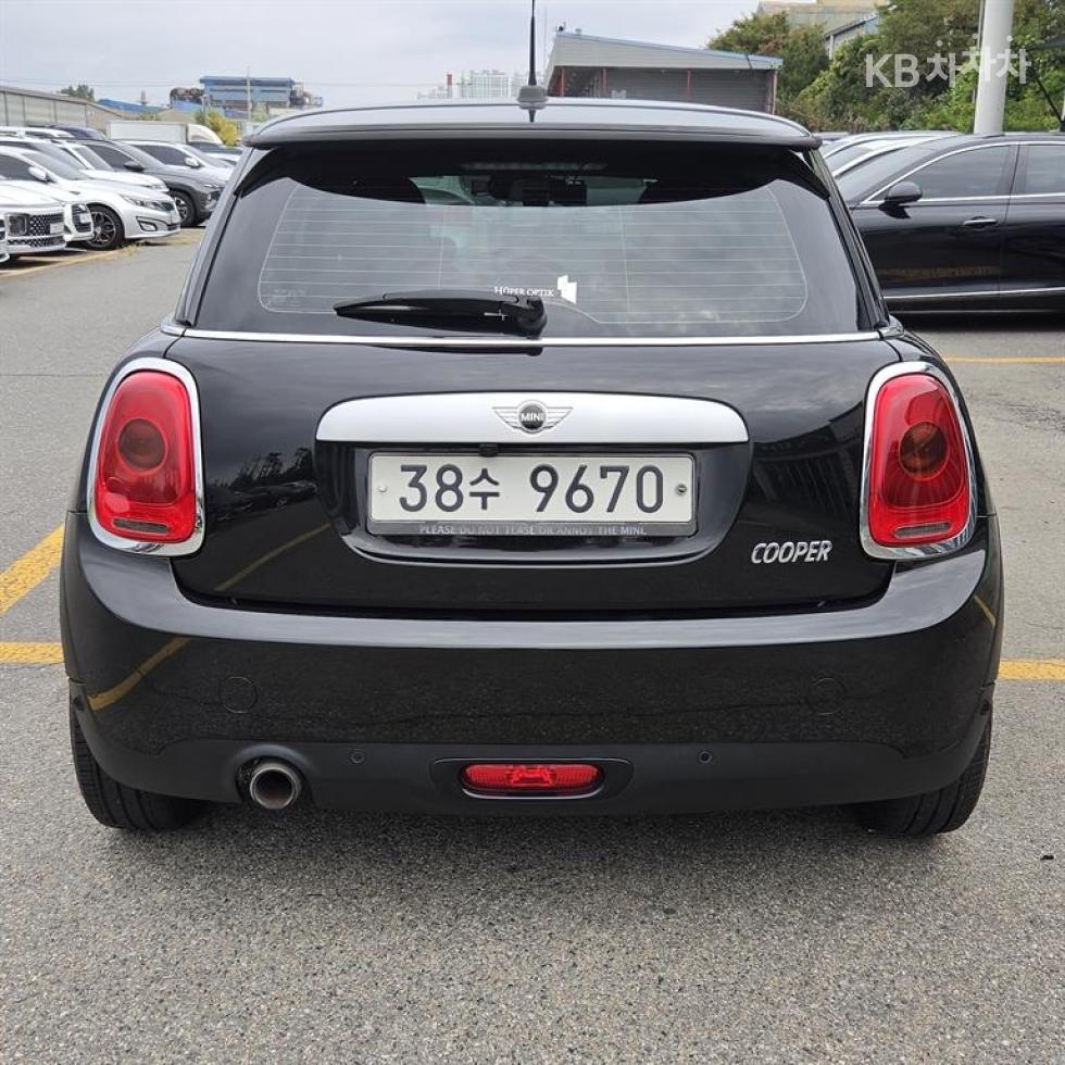 MINI — miniaturë 5