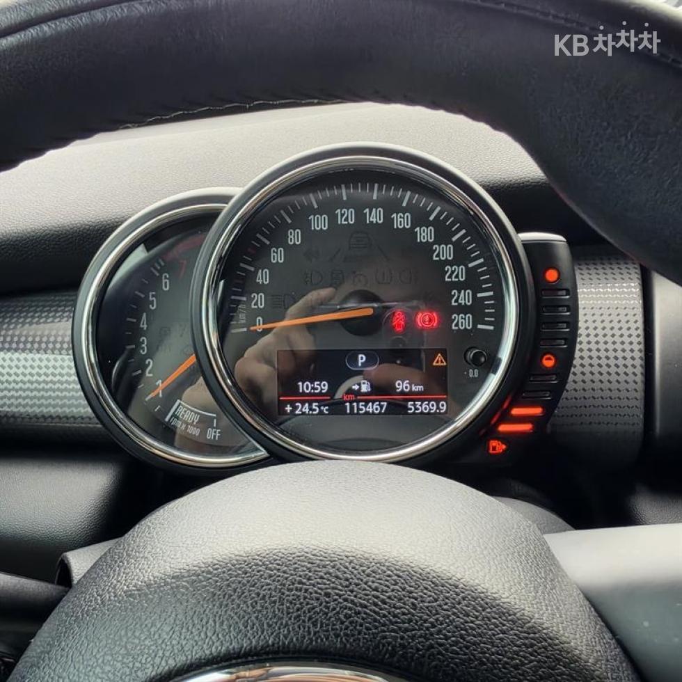 MINI — miniaturë 10