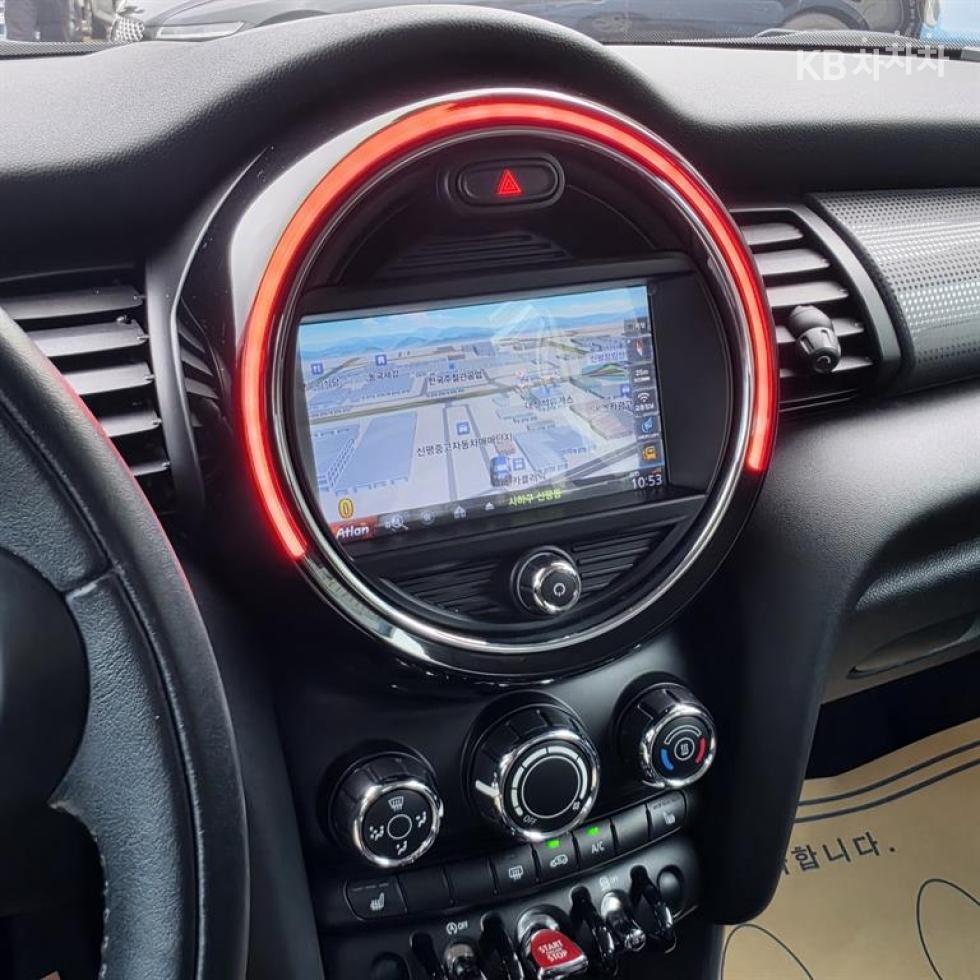 MINI — miniaturë 11