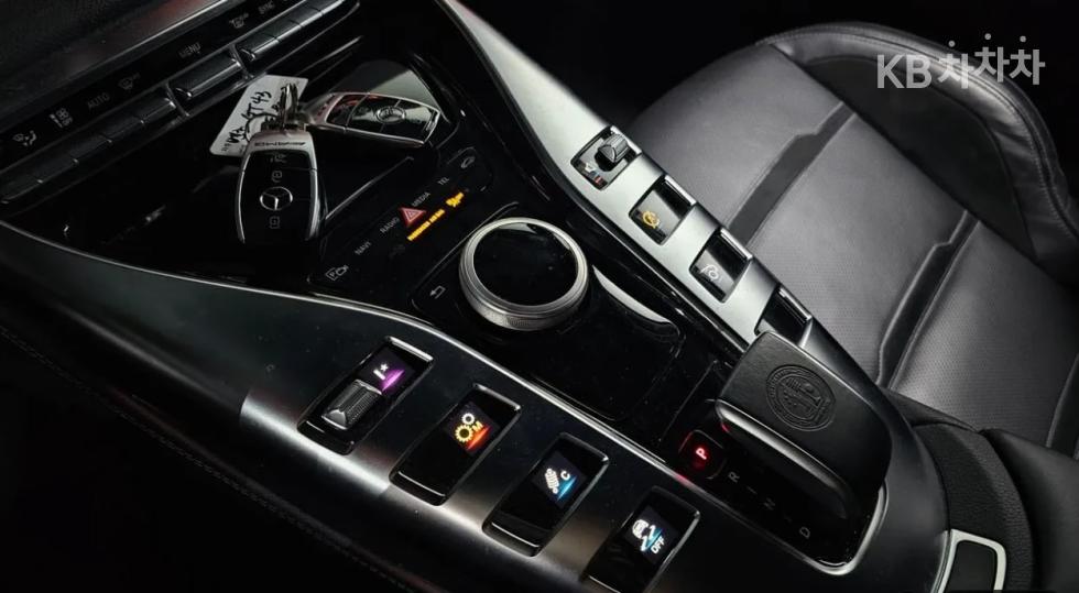 Mercedes-Benz AMG GT — miniaturë 9