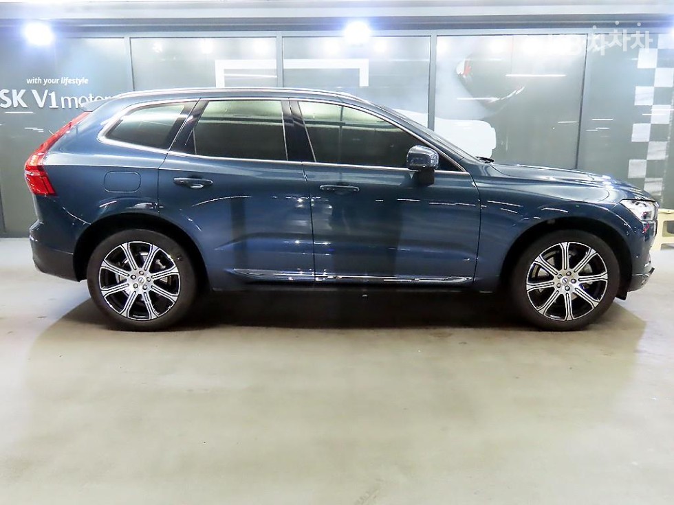 Volvo XC60 Inscription — фото 3