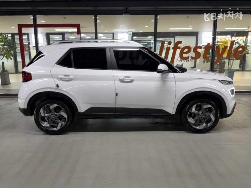 Hyundai Premium — фото 3