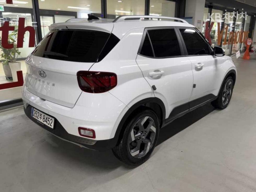 Hyundai Premium — фото 4