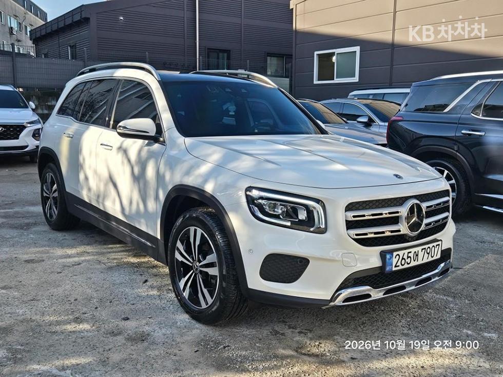 Mercedes-Benz GLB-Class — фото 2