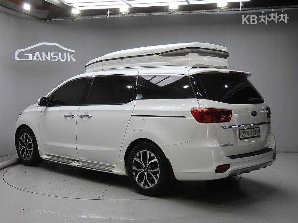 Kia Carnival PRESTIGE — фото 3
