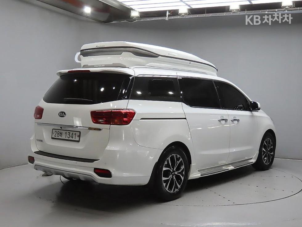 Kia Carnival PRESTIGE — фото 4
