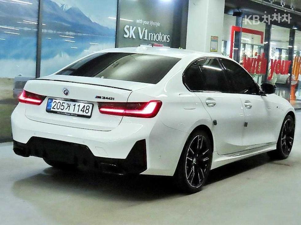 BMW 3 Series BASE MODEL — фото 4