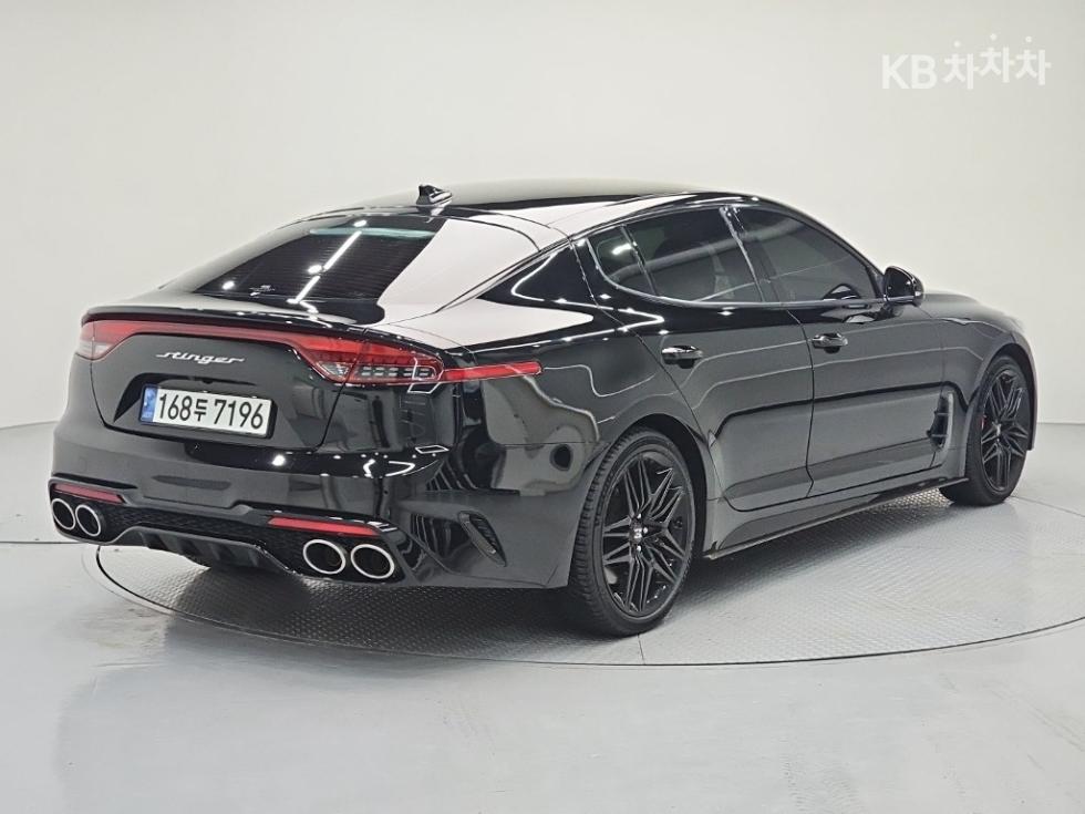 Kia Stinger Masters — фото 4