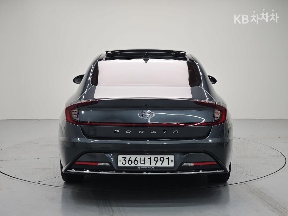 Hyundai Sonata Premium Family — фото 3