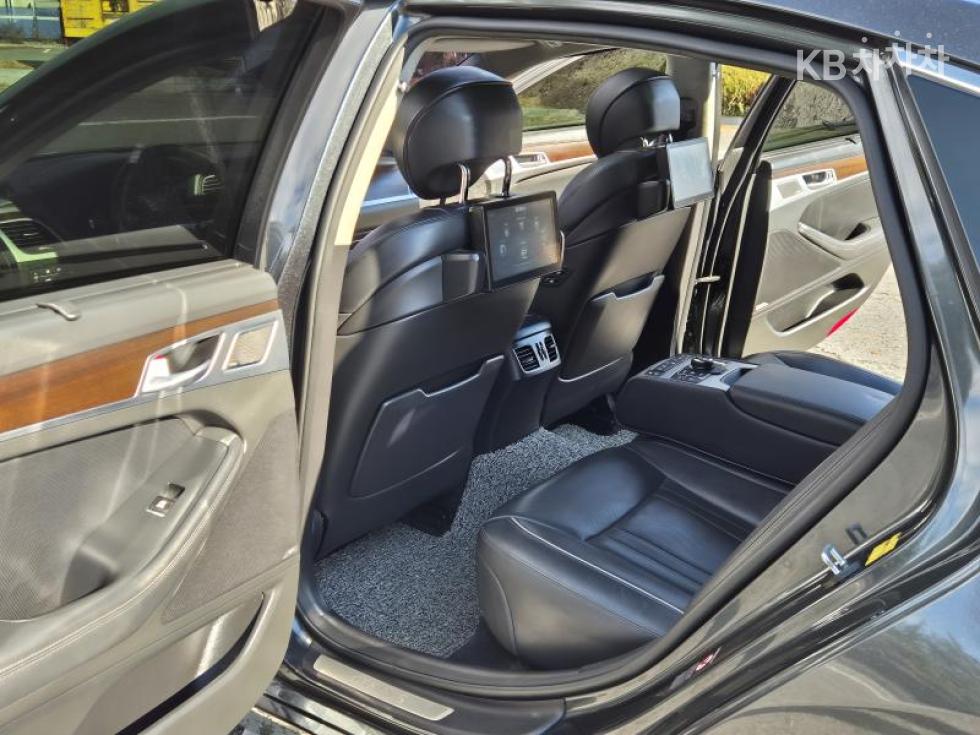 Genesis G80 — miniaturë 10