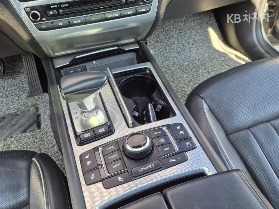 Genesis G80 — miniaturë 14
