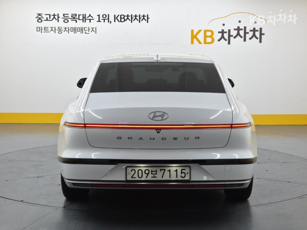 Hyundai Grandeur Premium — фото 3
