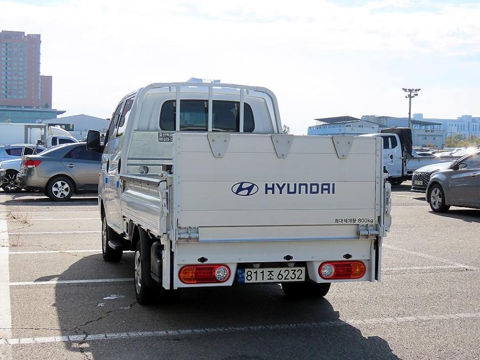 Hyundai Double Cab SUP — фото 3