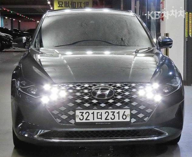 Hyundai Grandeur EXCLUSIVE — фото 1