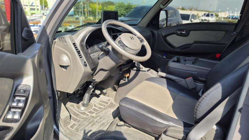 Hyundai Premium — фото 4