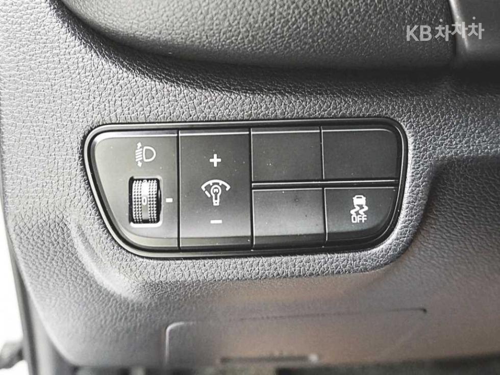 Kia Seltos — miniaturë 17