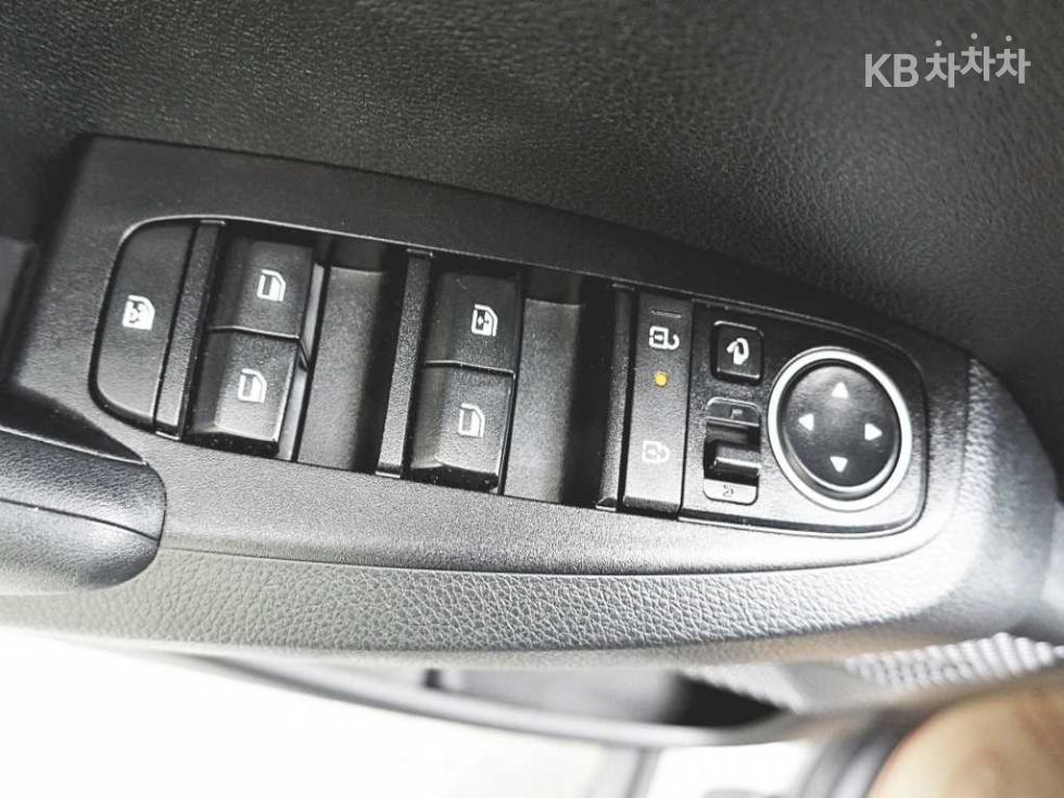 Kia Seltos — miniaturë 18