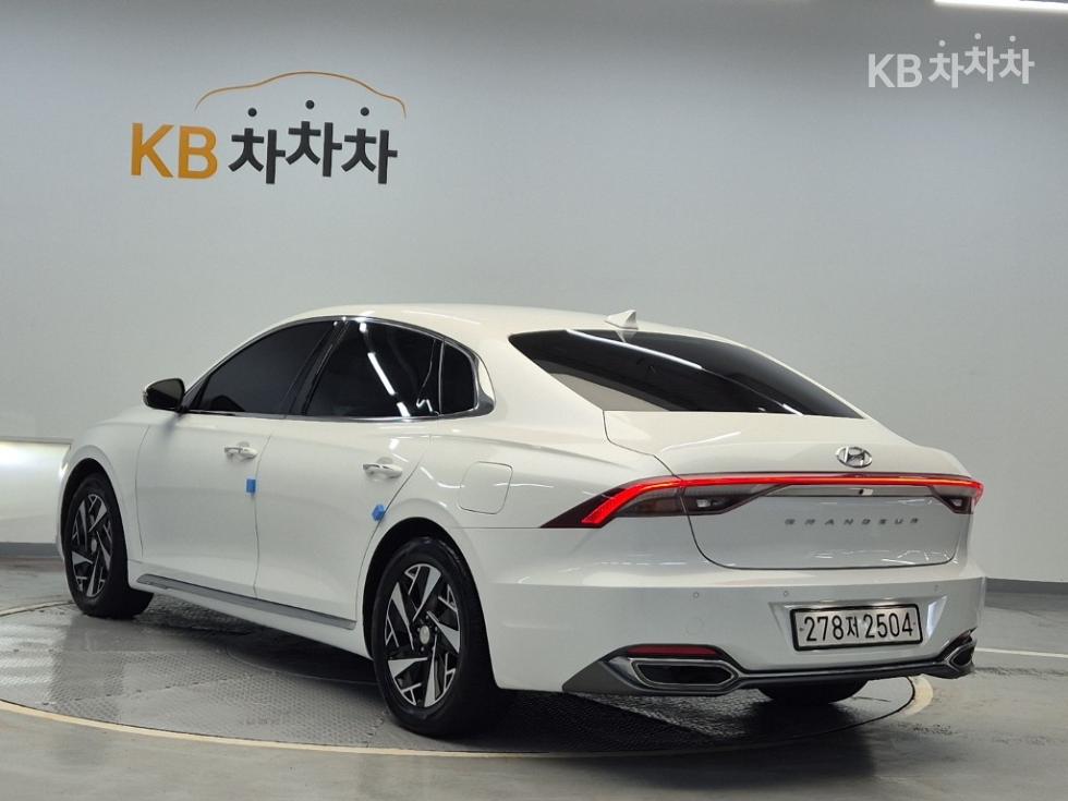 Hyundai Grandeur Premium — фото 2