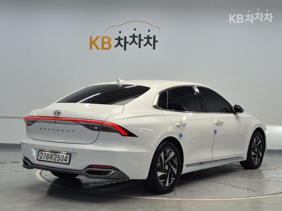 Hyundai Grandeur Premium — фото 3