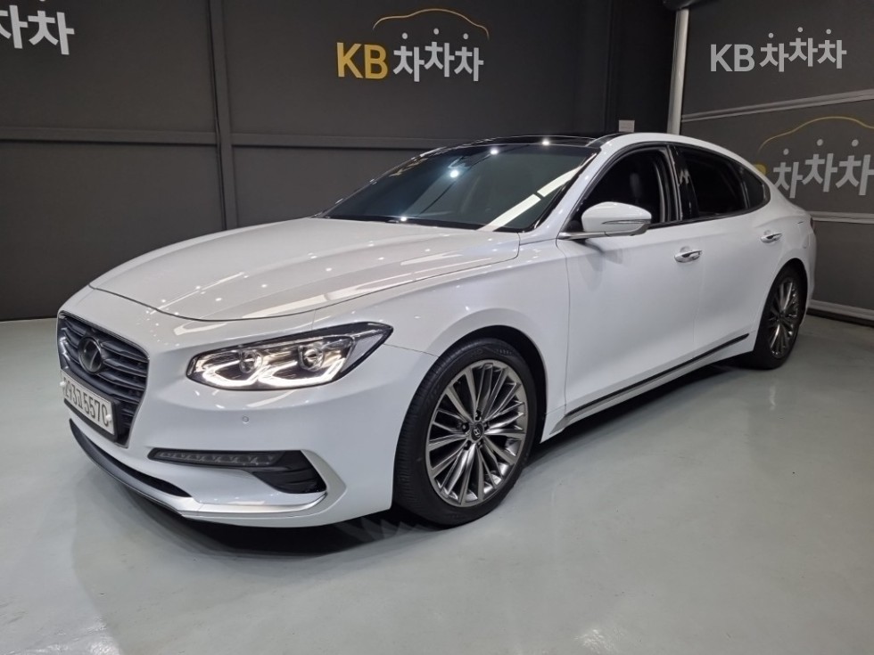 Hyundai Grandeur BASE MODEL — фото 2
