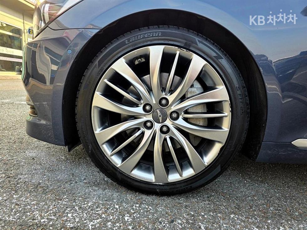 Hyundai Genesis — miniaturë 6