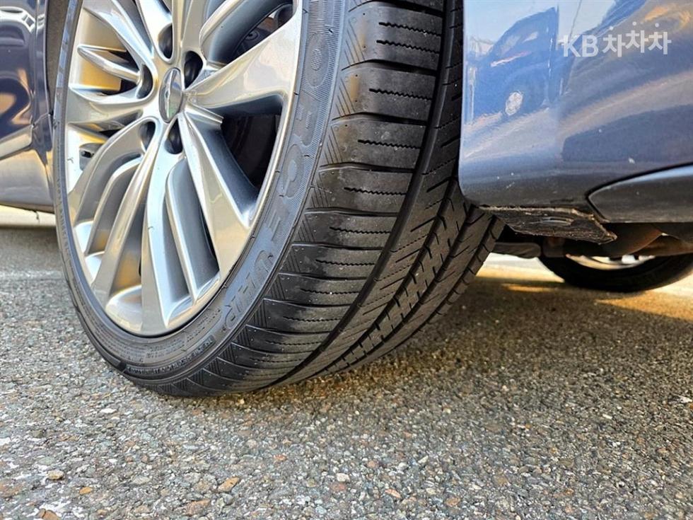 Hyundai Genesis — miniaturë 7