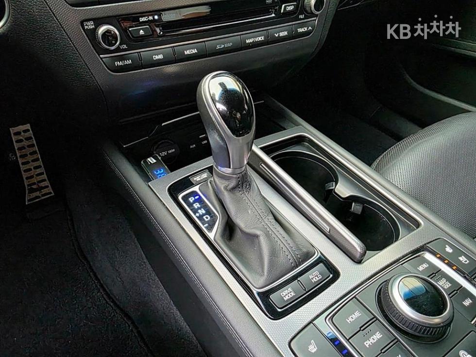 Hyundai Genesis — miniaturë 16