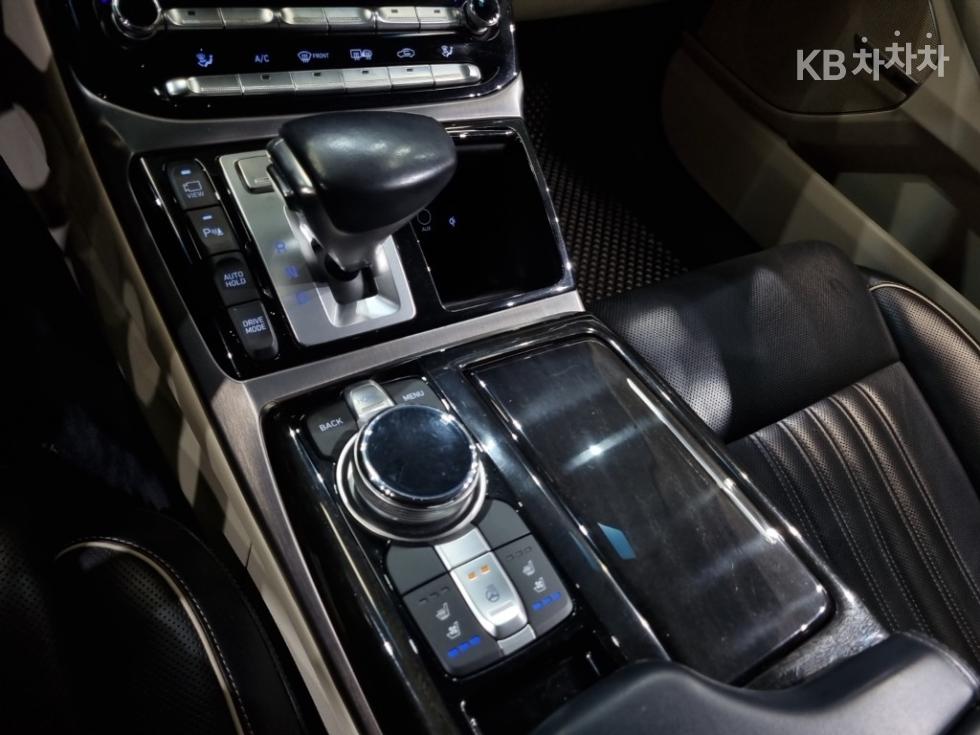 Genesis G90 — miniaturë 14