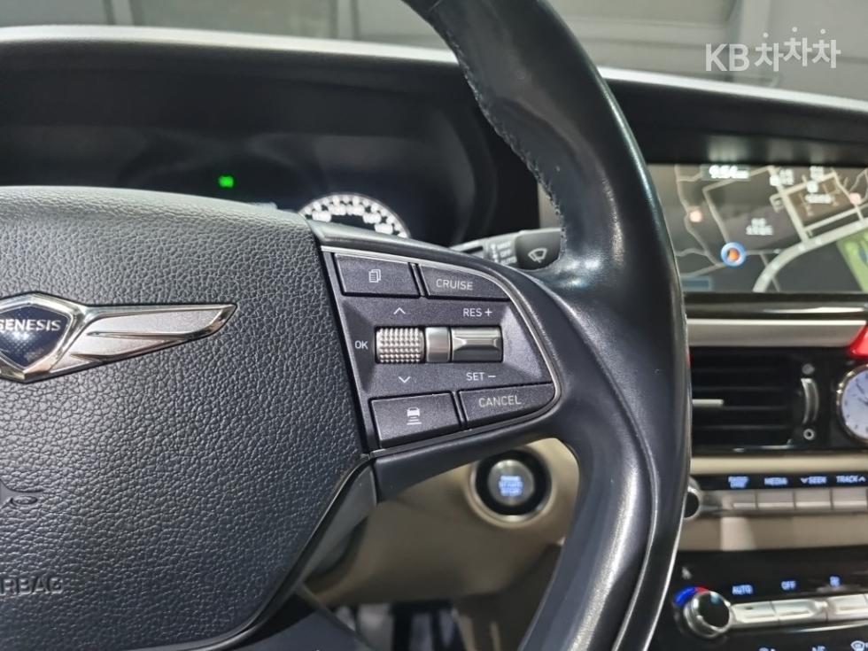 Genesis G90 — miniaturë 15