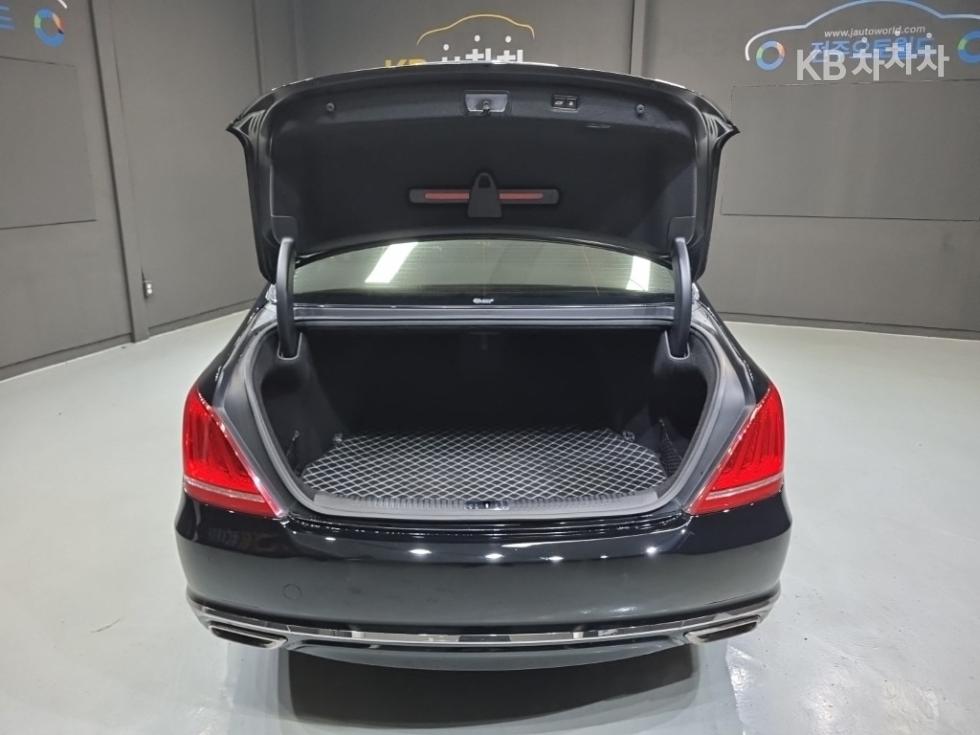 Genesis G90 — miniaturë 26
