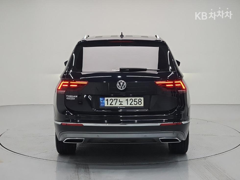 Volkswagen Tiguan Prestige — фото 3