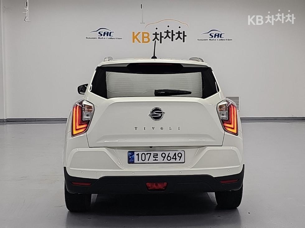 KG Mobility Tivoli BASE MODEL — фото 3