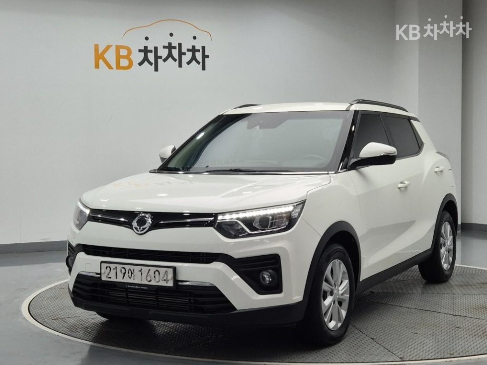 KG Mobility Tivoli BASE MODEL — фото 1