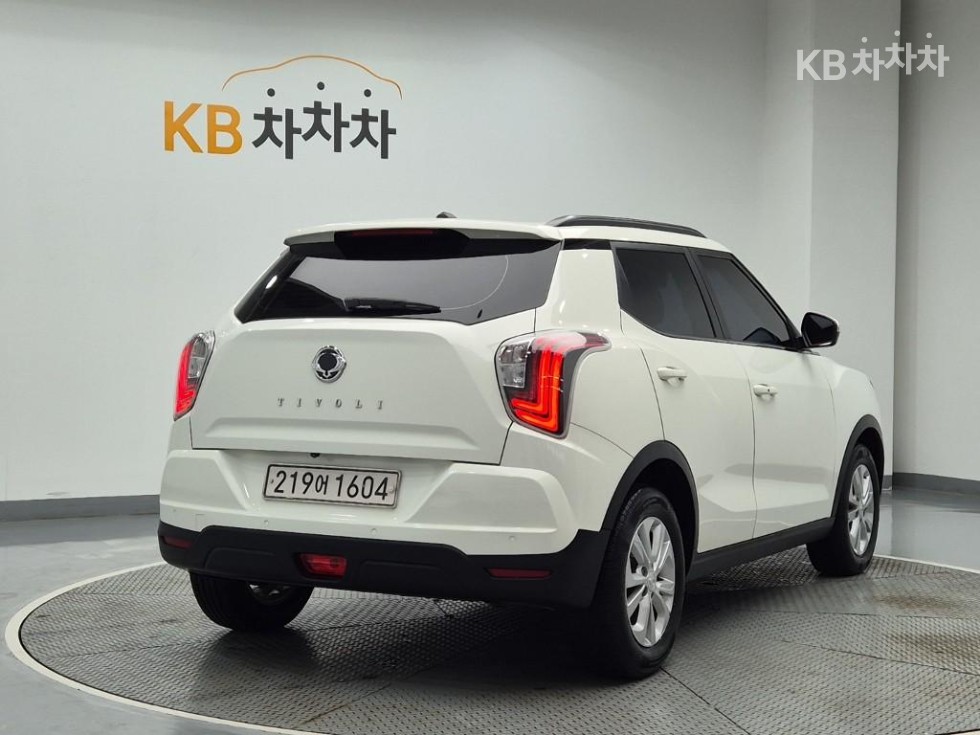 KG Mobility Tivoli BASE MODEL — фото 3