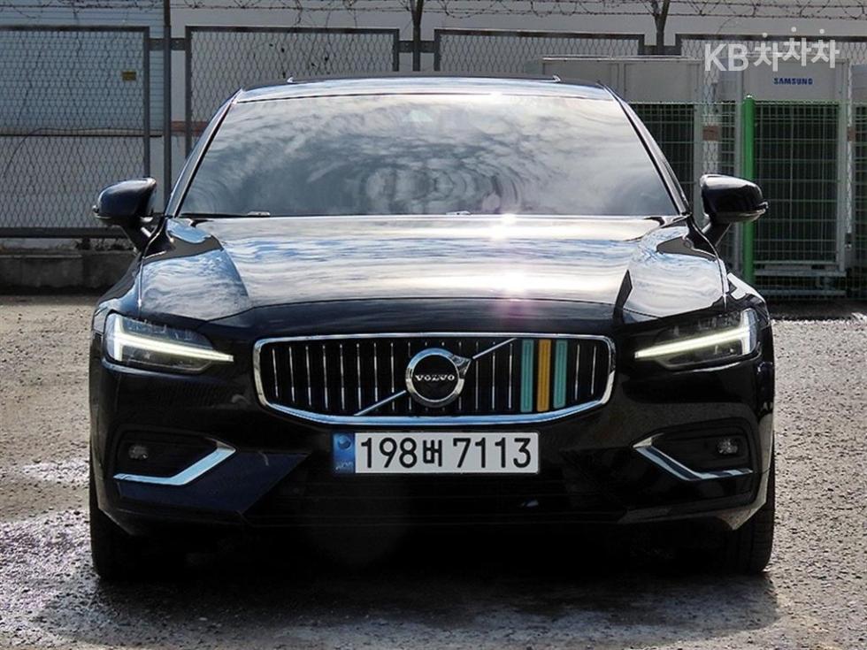 Volvo S60 Inscription — фото 1
