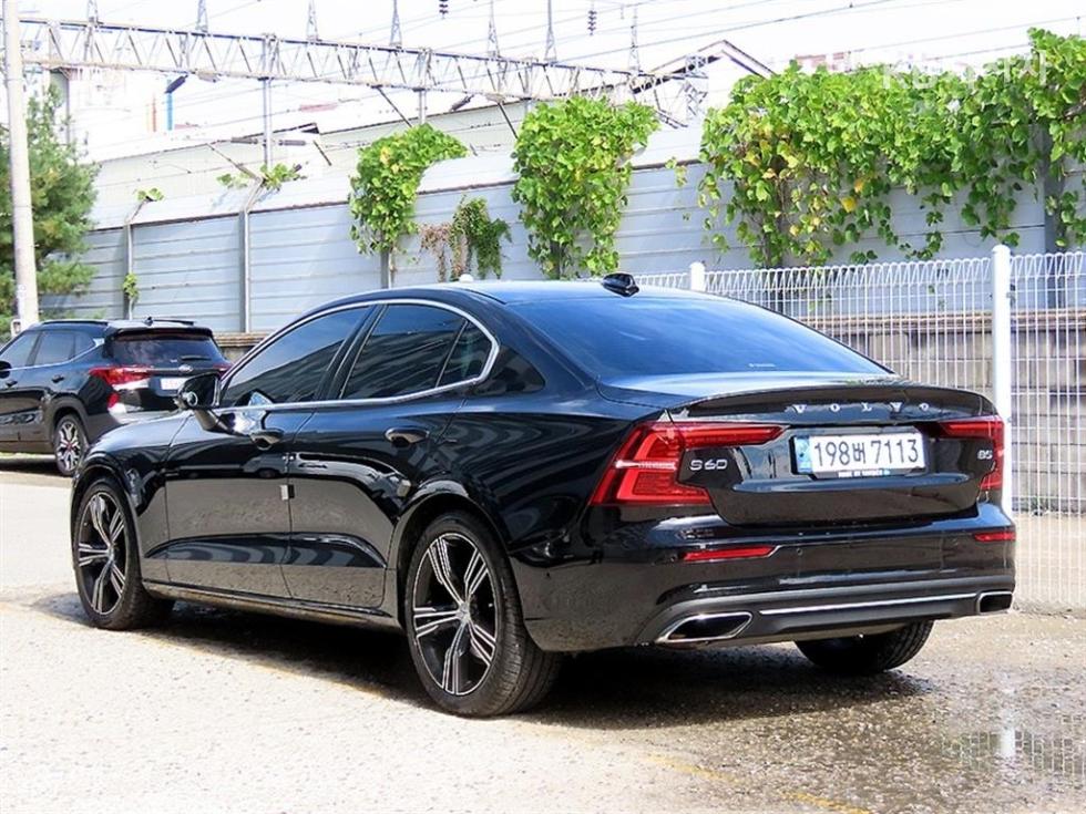Volvo S60 Inscription — фото 3
