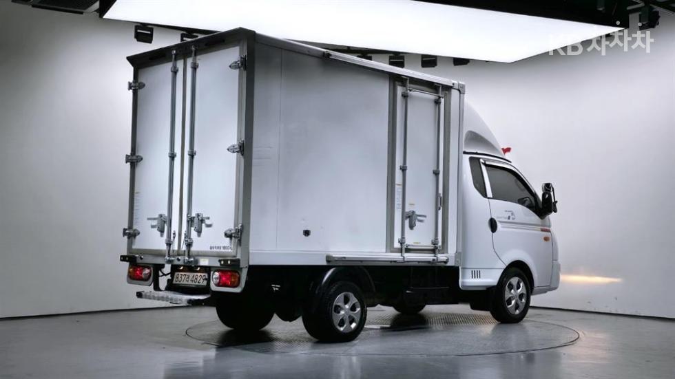 Hyundai Super Cab SUP — фото 2