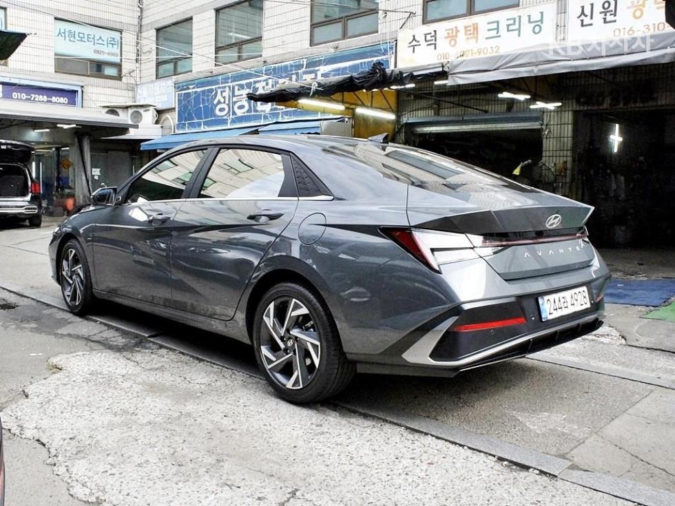 Hyundai Avante INSPIRATION — фото 4