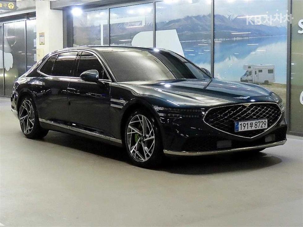 Genesis G90 BASE MODEL — фото 1