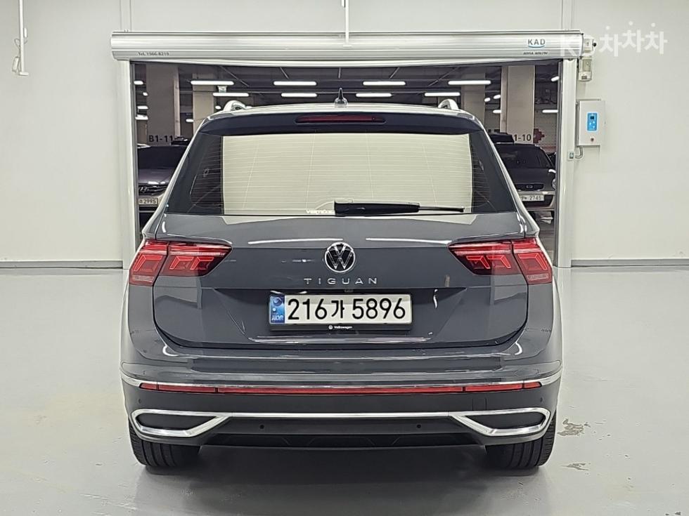 Volkswagen Tiguan Prestige — фото 3