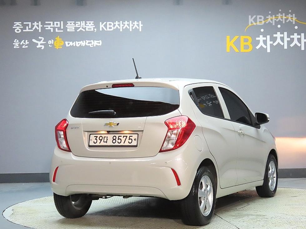 GM Korea Chevrolet Spark BASE MODEL — фото 2