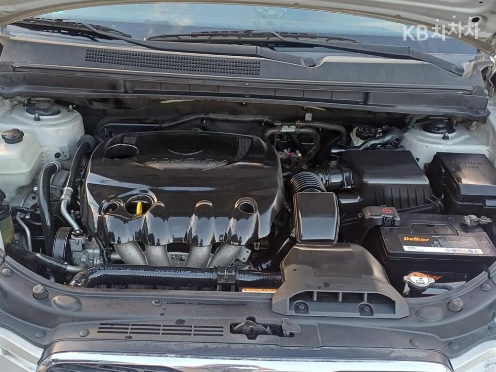 Kia Carens — miniaturë 6