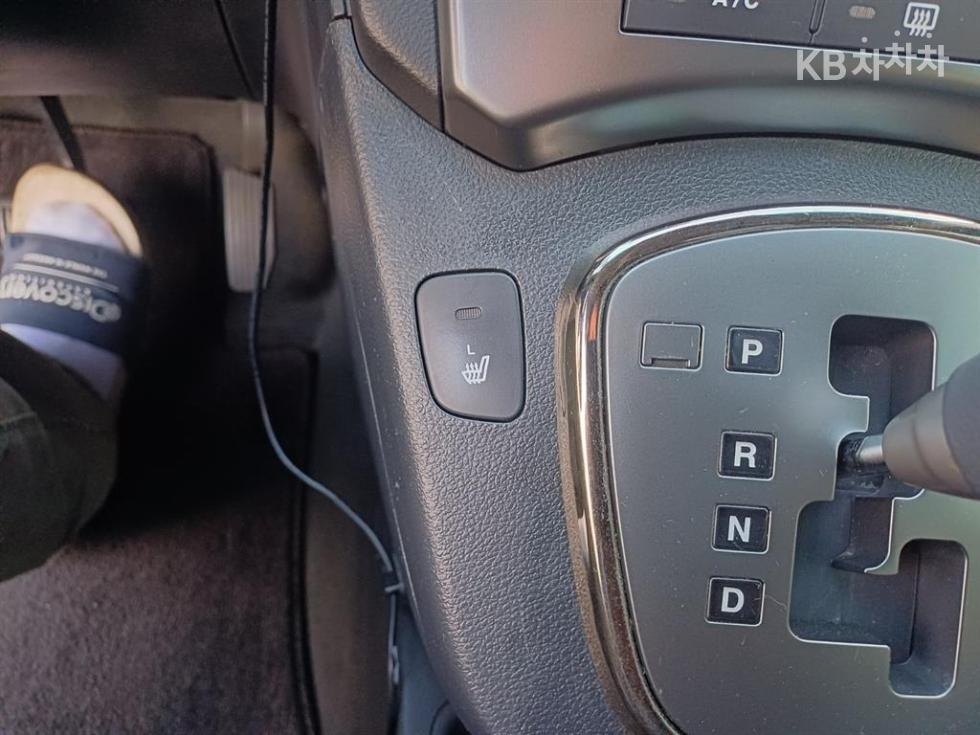 Kia Carens — miniaturë 13
