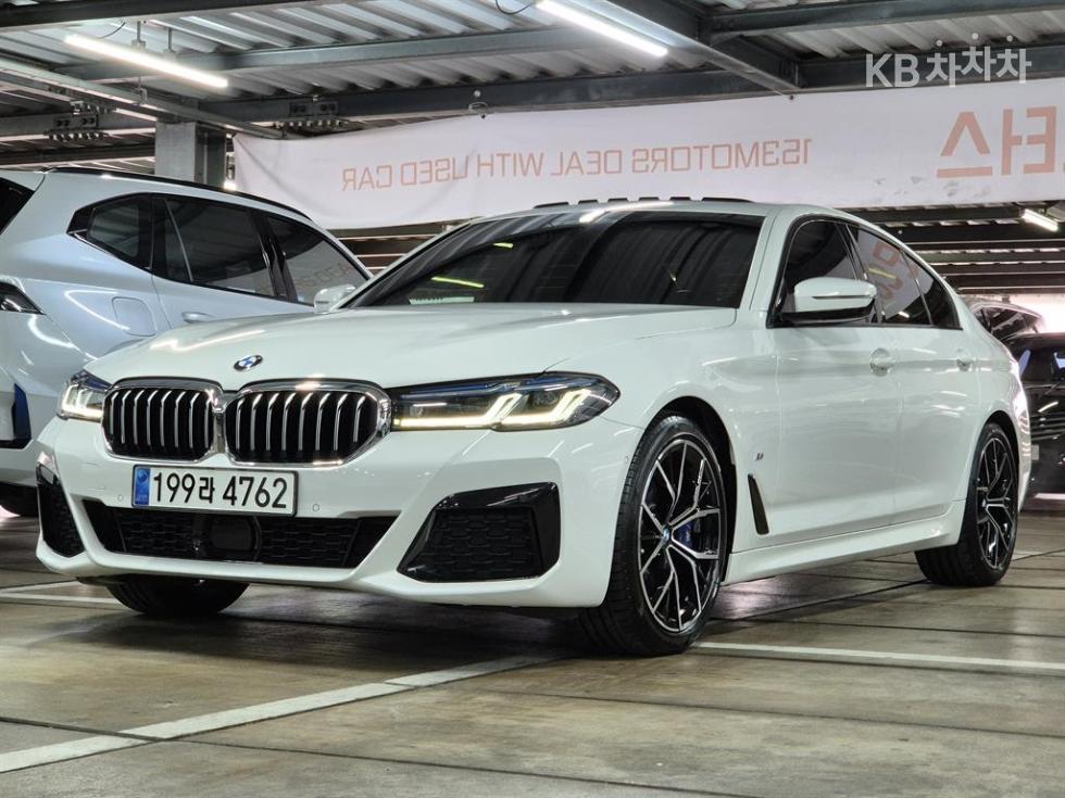BMW 5 Series M Sport — фото 2